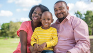 Familia sonriendo Familia sonriendo